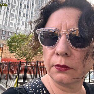 Meet your Posher, Jen